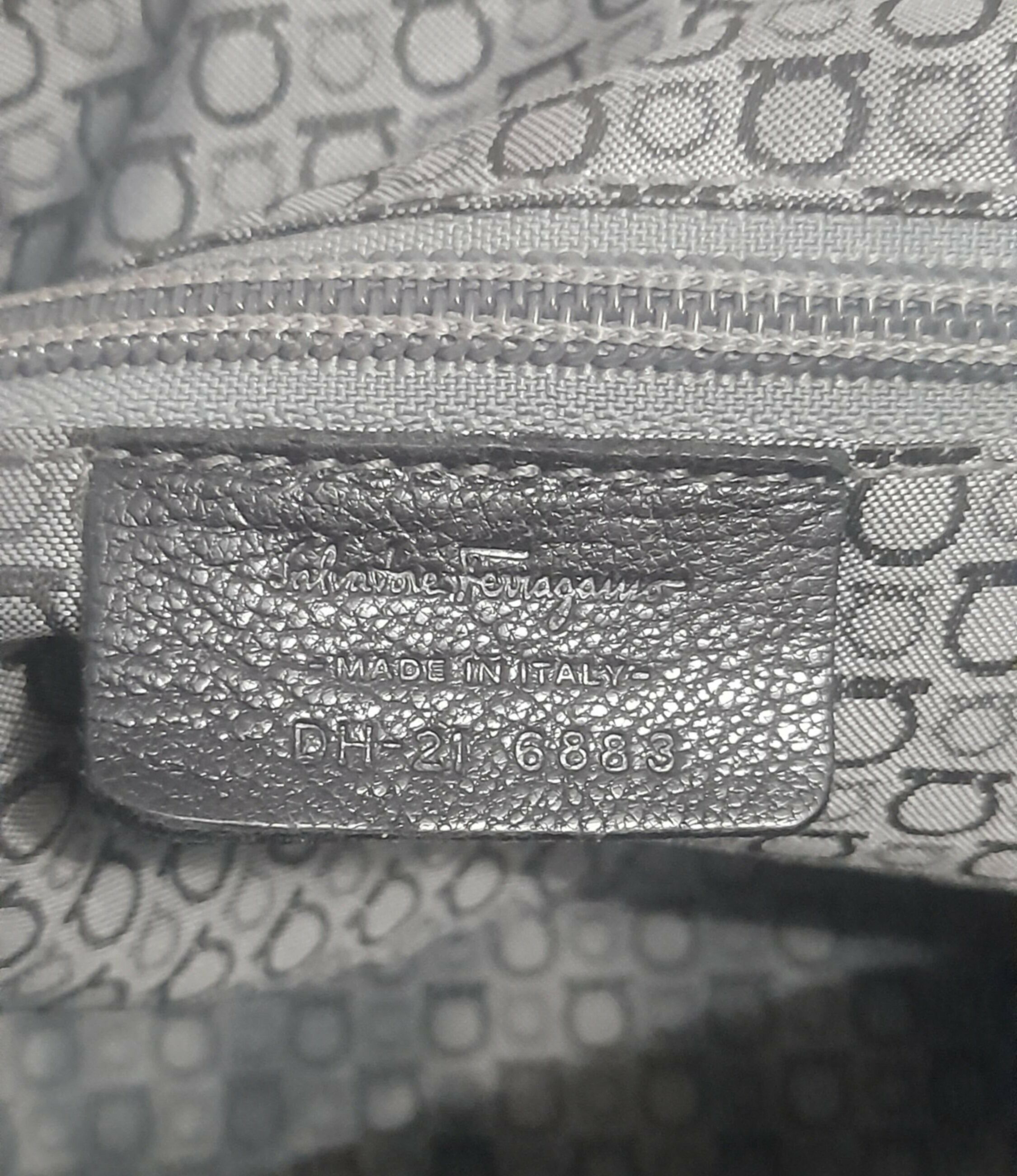 Salvatore Ferragamo Hobo