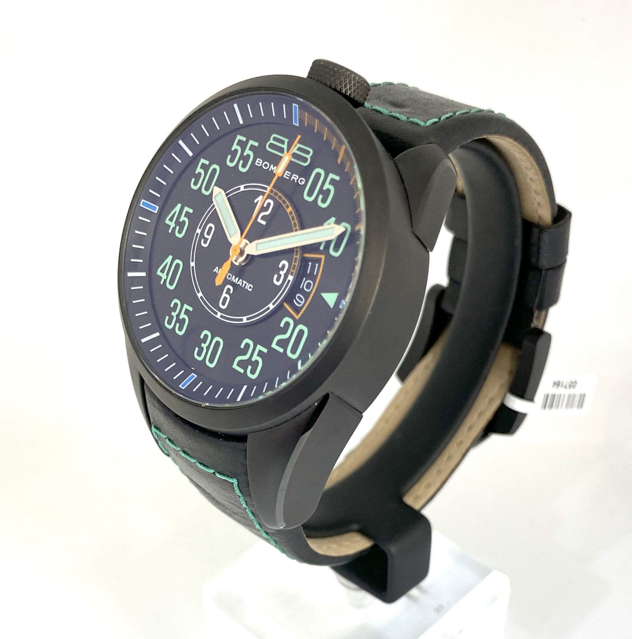 Bomberg 1968 NS44APBA.BA01.LBA