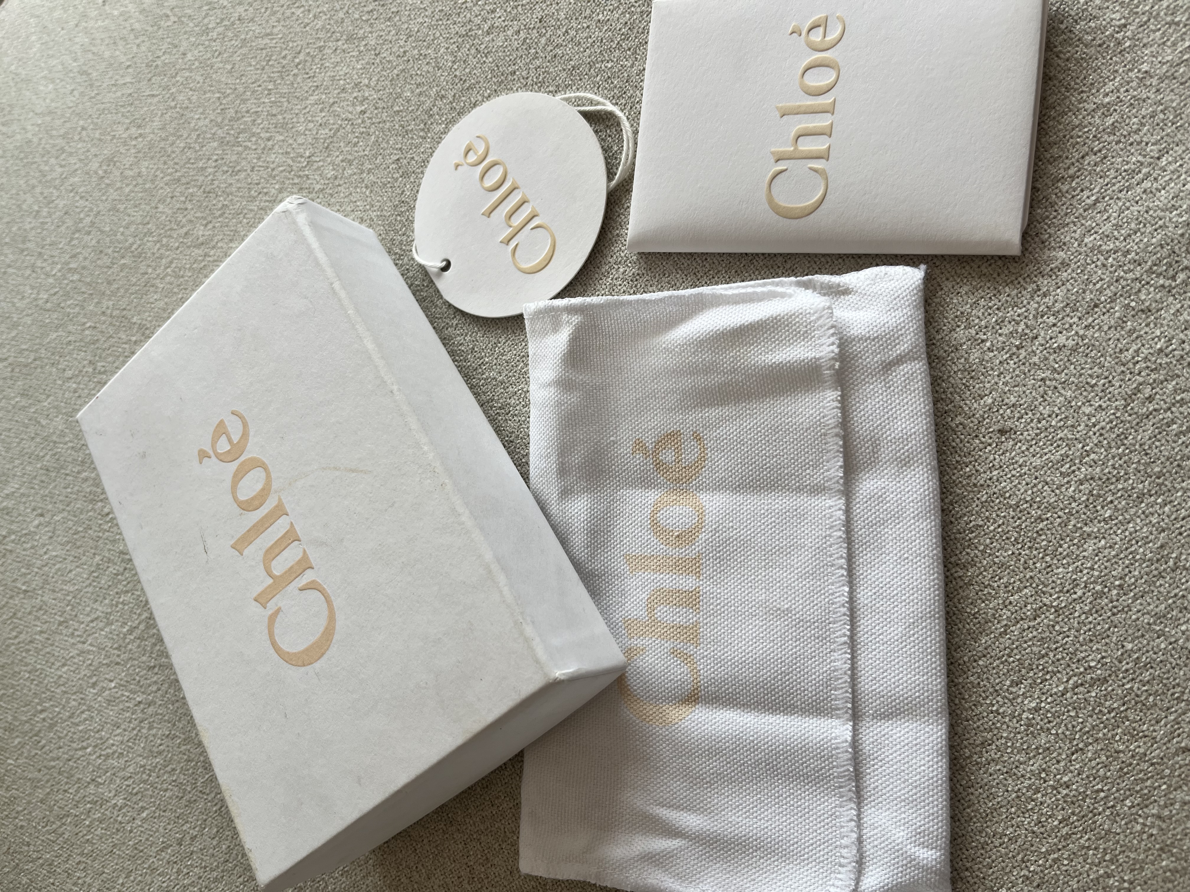 Chloe Alphabet Small Trifold