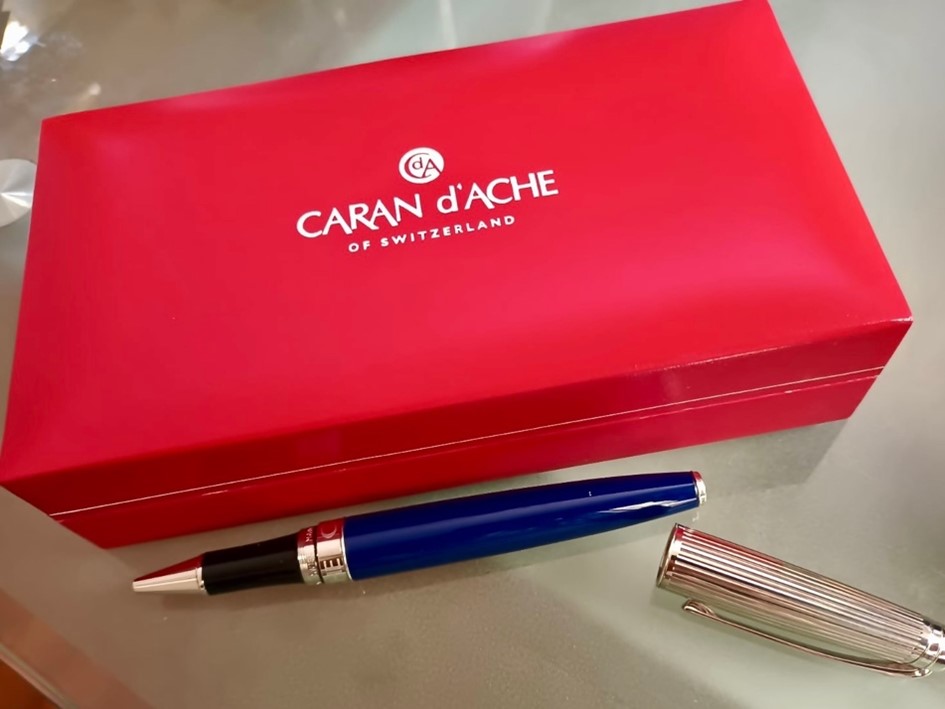 Caran d'Ache Leman Bicolor Rollerball