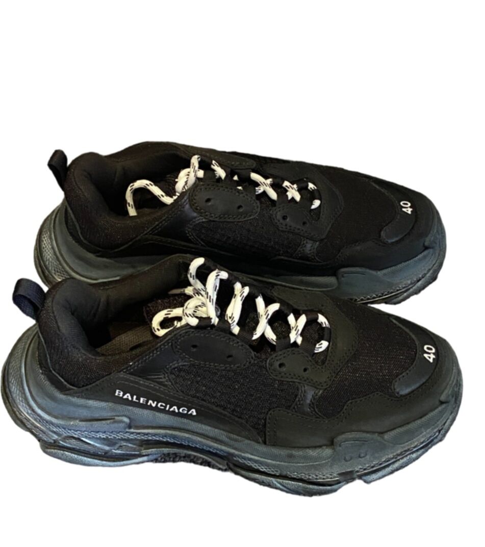 Balenciaga 