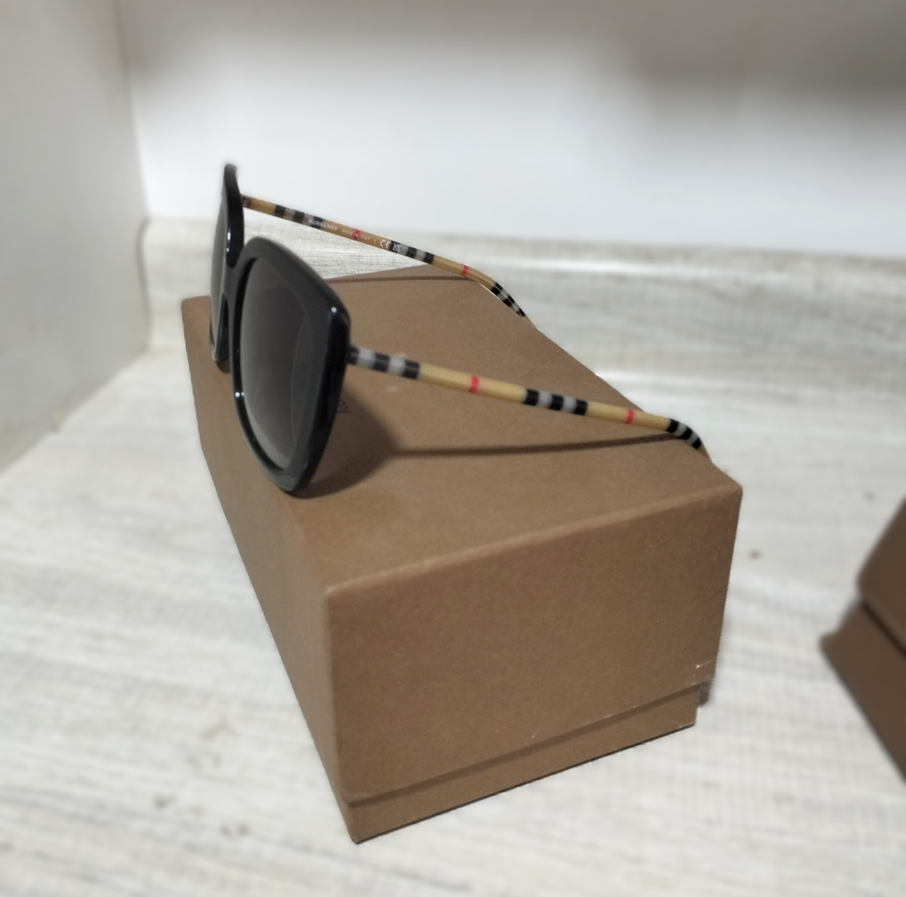Burberry Caroll BE4323