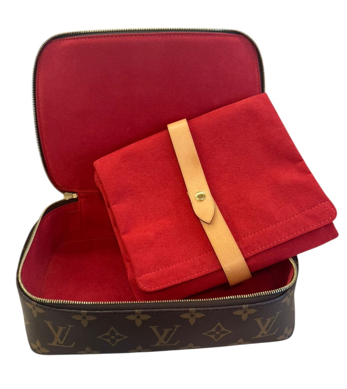 Louis Vuitton Trousse de Toilette 