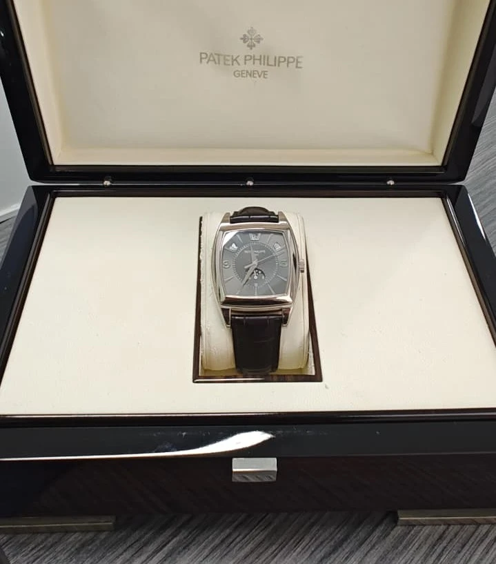 Patek Philippe Gondolo Calendario 5135G-010