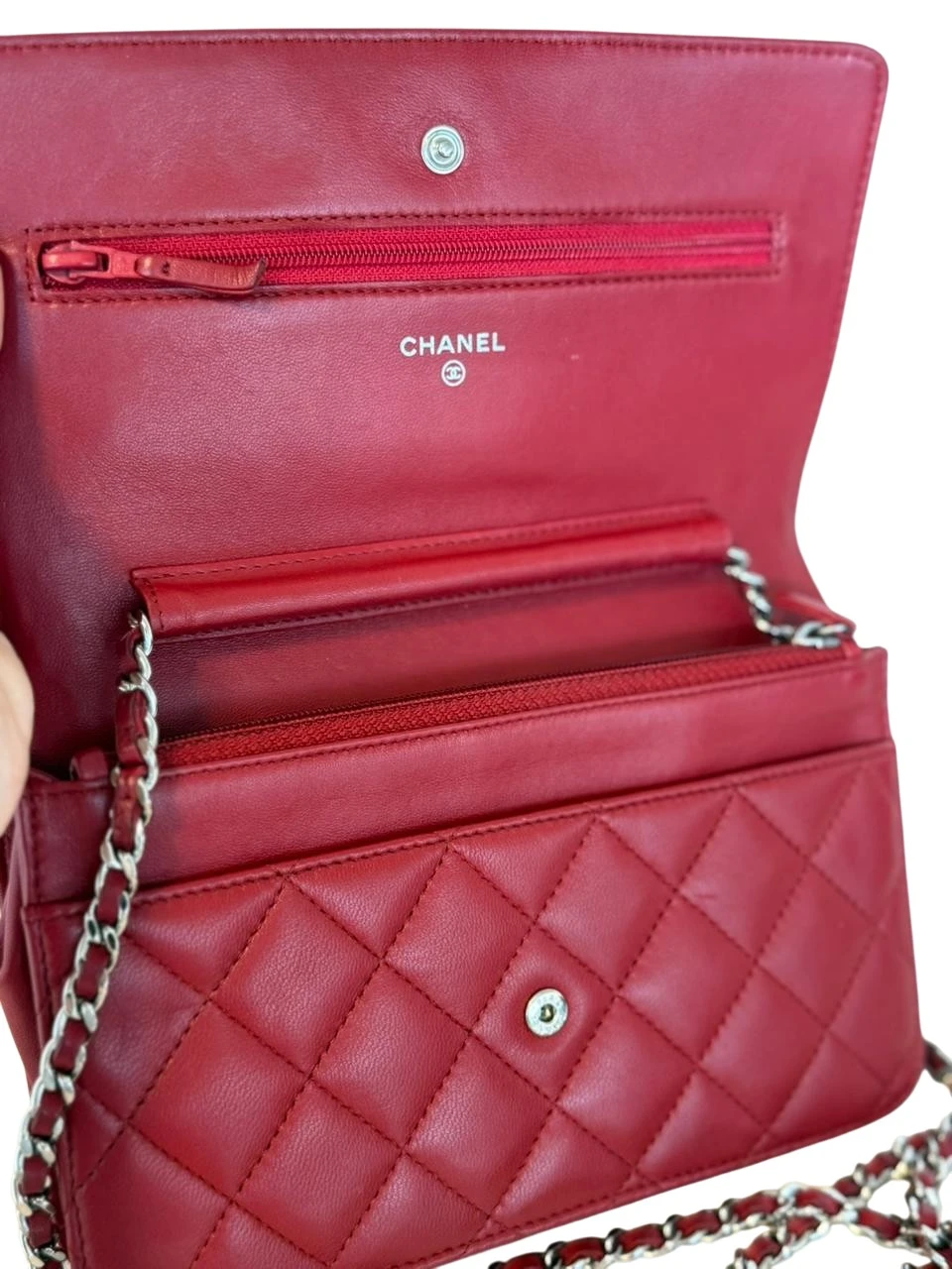 Chanel Wallet on Chain 