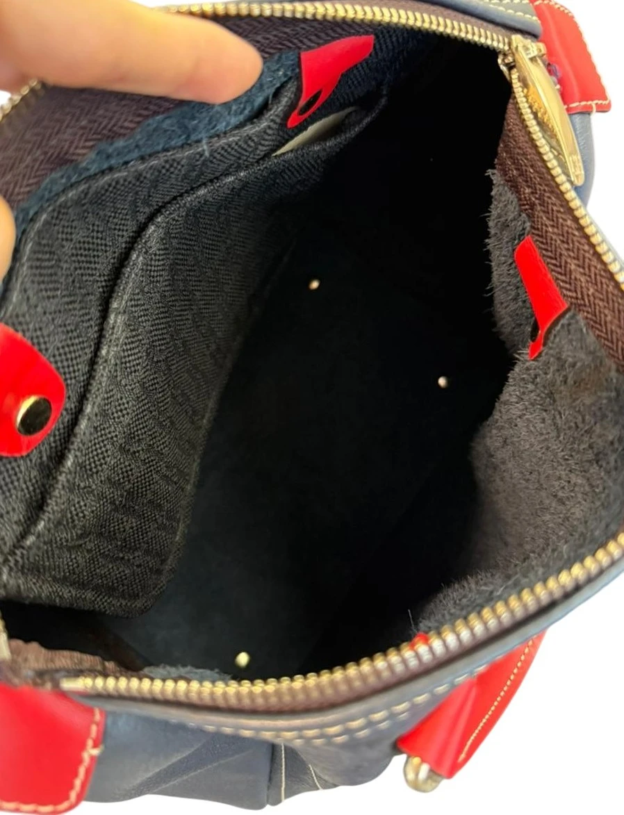 Carolina Herrera Andy 7 Locked